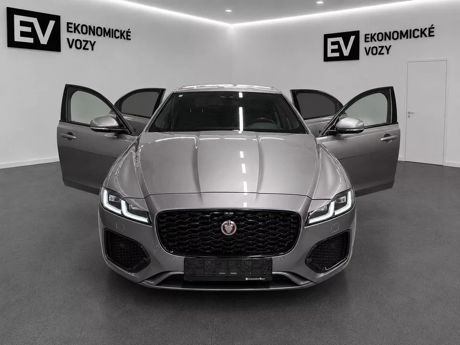 Jaguar XF 2.0d R-Dynamic, AWD,ZÁRUKA,