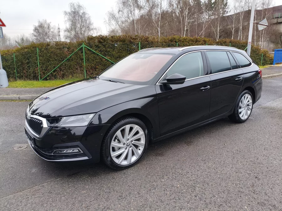 Škoda Octavia 2,0 TDI 110Kw DSG Style combi