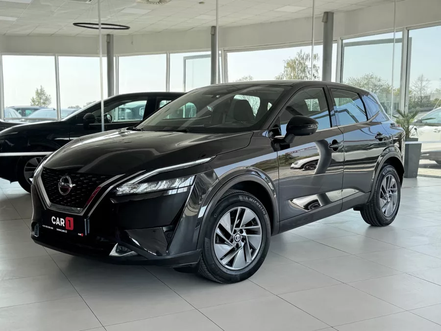 Nissan Qashqai 1,3DIG-T 140*Distronic*360kam