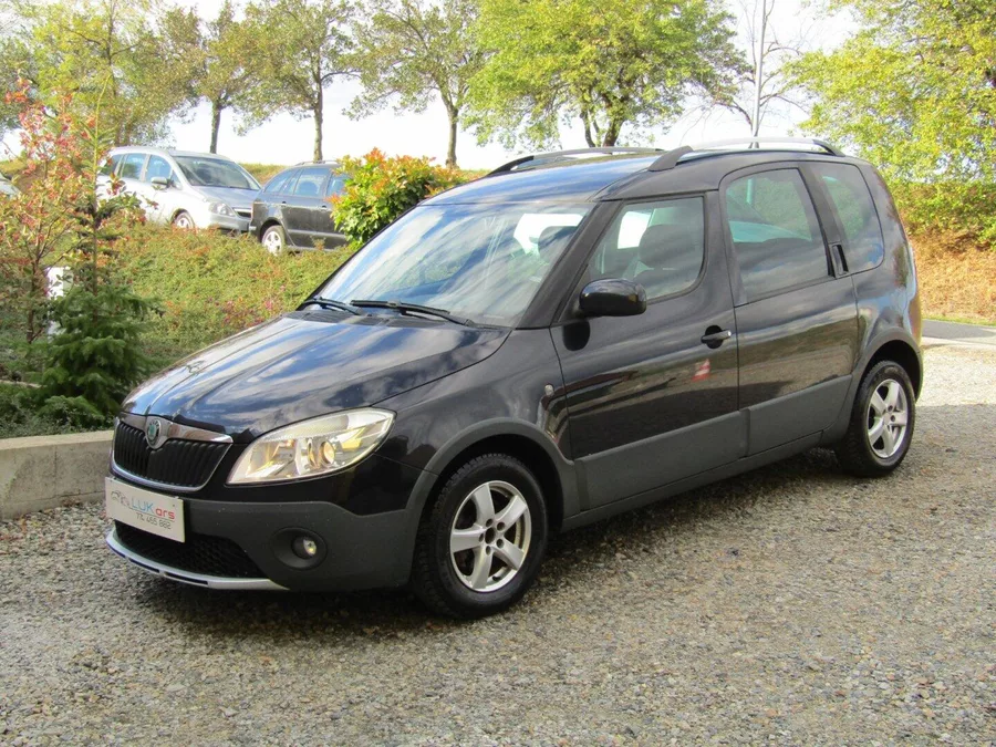 Škoda Roomster 1.2TSI 63kW SCOUT ZIMNÍ PNEU