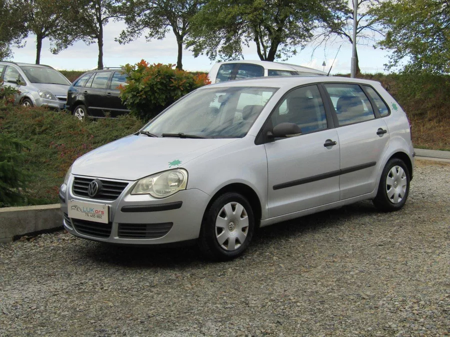 Volkswagen Polo 1.4 I 55kW ZIMNÍ PNEU 1.MAJI