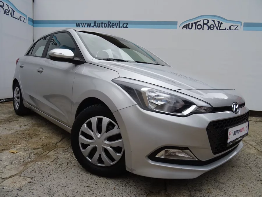 Hyundai i20 1.2i,1majČR,s.kniha,klima