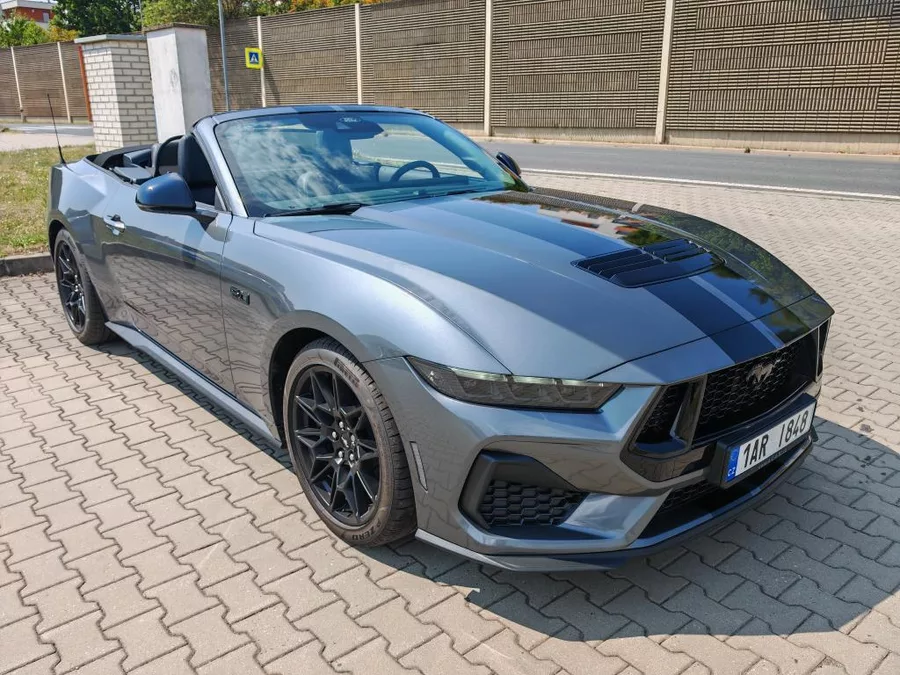 Ford Mustang 5.0 GT Cabrio zár. 5 Let