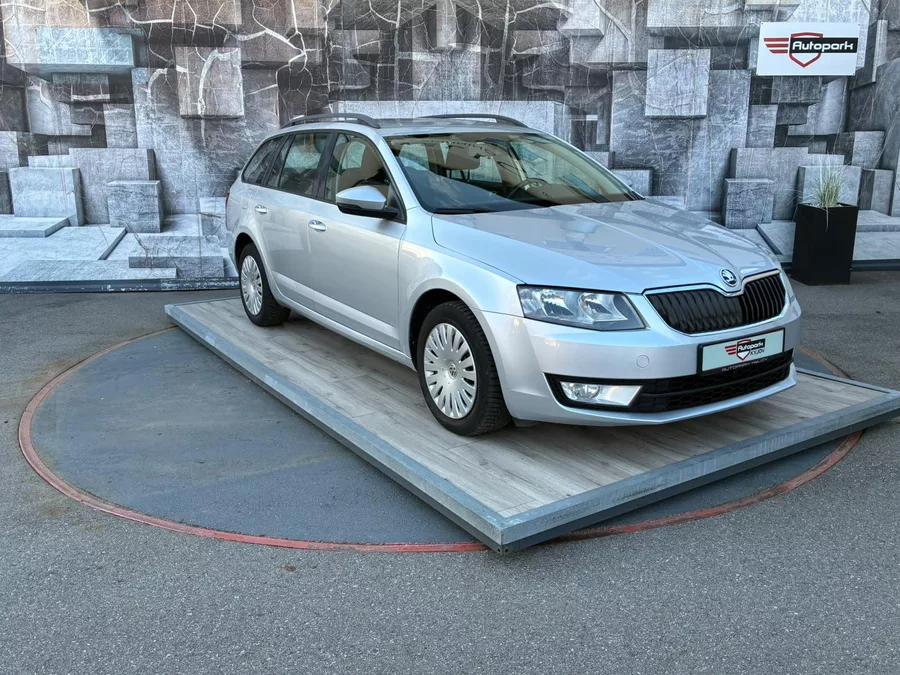 Škoda Octavia 1.6TDi, 81KW, TEMP., VYHŘ. SED
