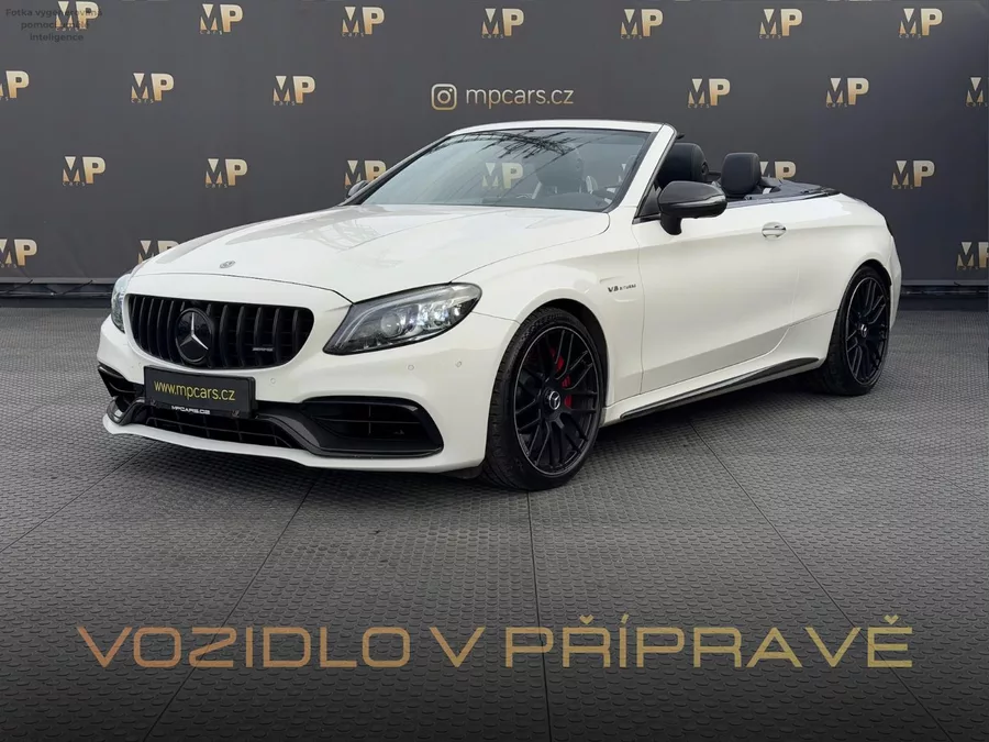 Mercedes-Benz Třídy C 63S AMG 4.0 V8 Bi-turbo Cabrio