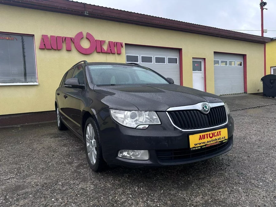 Škoda Superb 2.0TDi VýhřevSedadel/Serv.Knih
