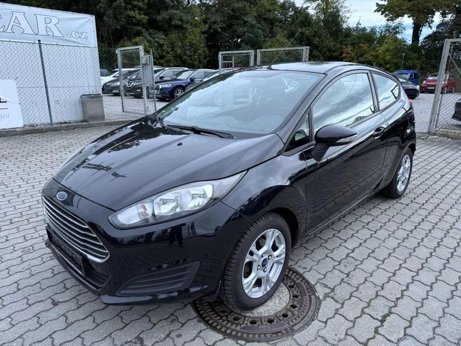 Ford Fiesta 1.0i 74 kW klima