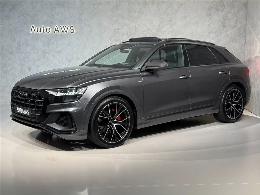 Audi Q8 3,0 TDi Competition Plus LED