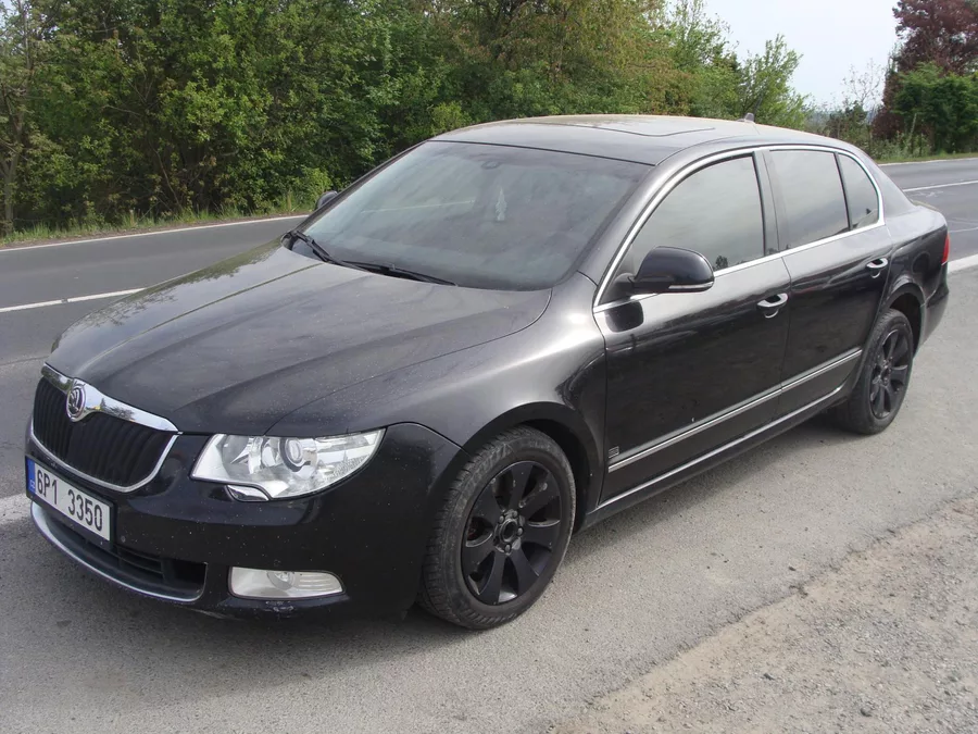 Škoda Superb 2.0 TDi, 125 kW, tažné, klima