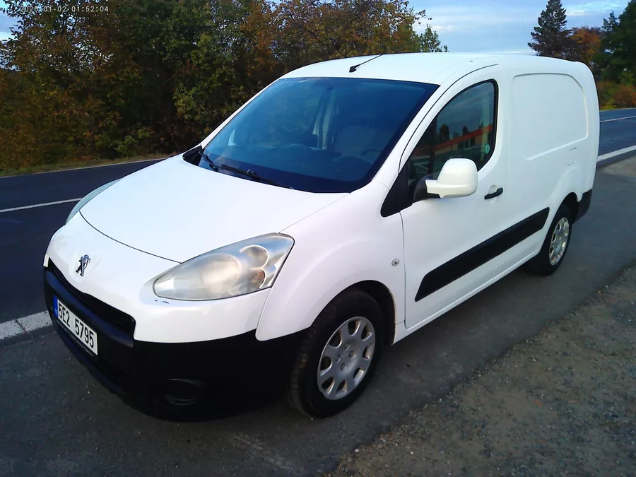 Peugeot Partner 1.6 e-HDi, 66 kW, klima, LONG