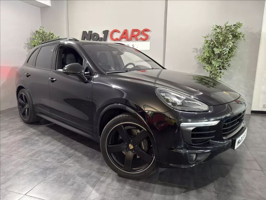 Porsche Cayenne 3,0 D VZDUCH PANO BOSE 360