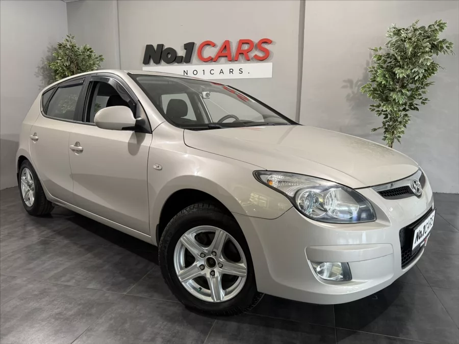 Hyundai i30 1,4 i KLIMATIZACE TAŽNÉ ALU