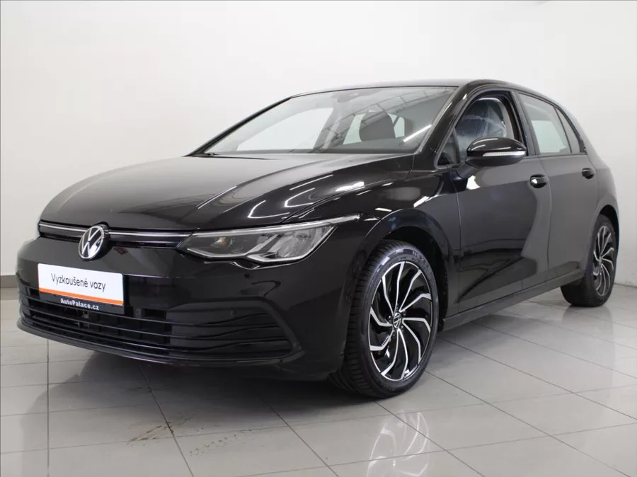 Volkswagen Golf 1,0 TSi DSG Life 93tkm.ČR