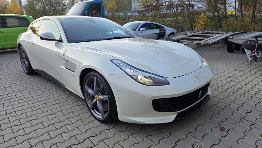 Ferrari GTC4 Lusso V12 SERVIS FERRARI