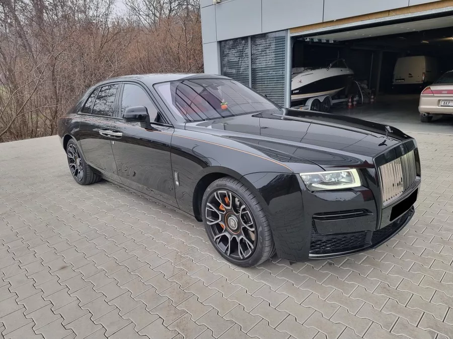 Rolls-Royce Ghost BLACK BADGE NEW MAX VÝBAVA
