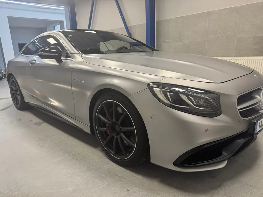 Mercedes-Benz Třídy S S63AMG coupe MATT TOP STAV