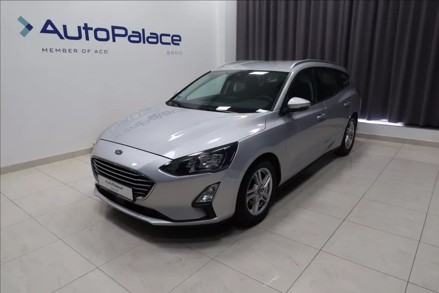 Ford Focus 1,5 TDCi NAVI VÝHŘEV VOLANTU