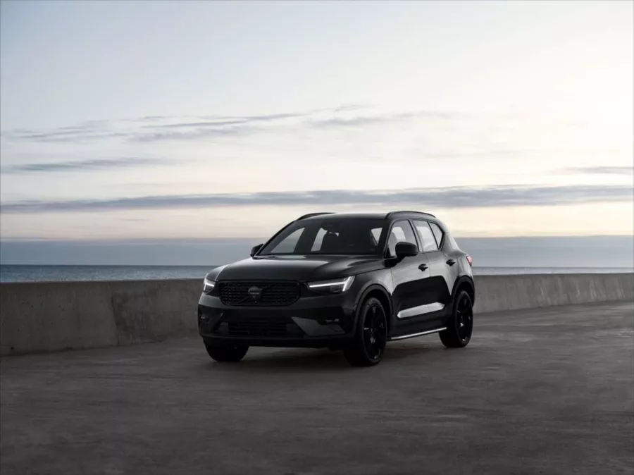 Volvo XC40 2,0 B4 ULTRA Black Edition