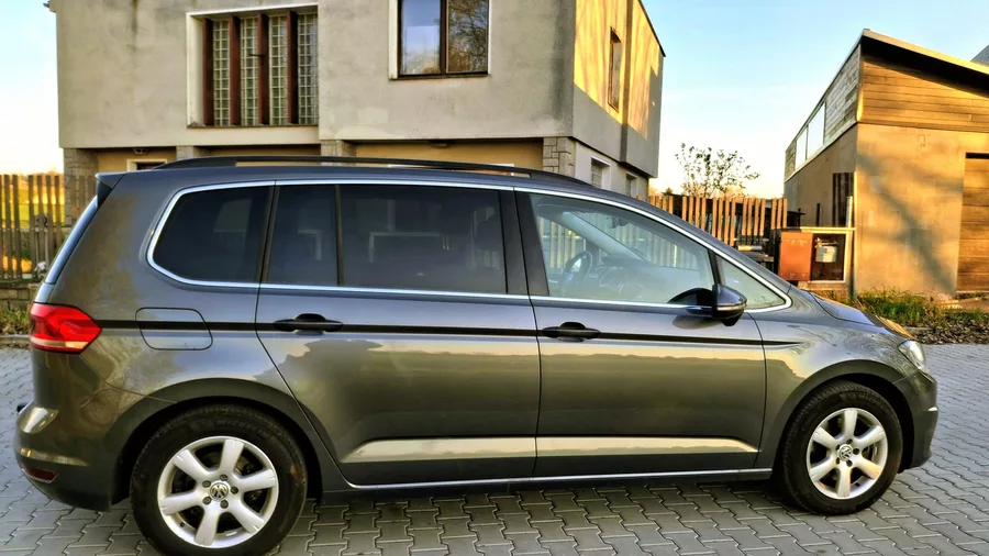Volkswagen Touran 1.4 TSI KOMFORT 7 míst