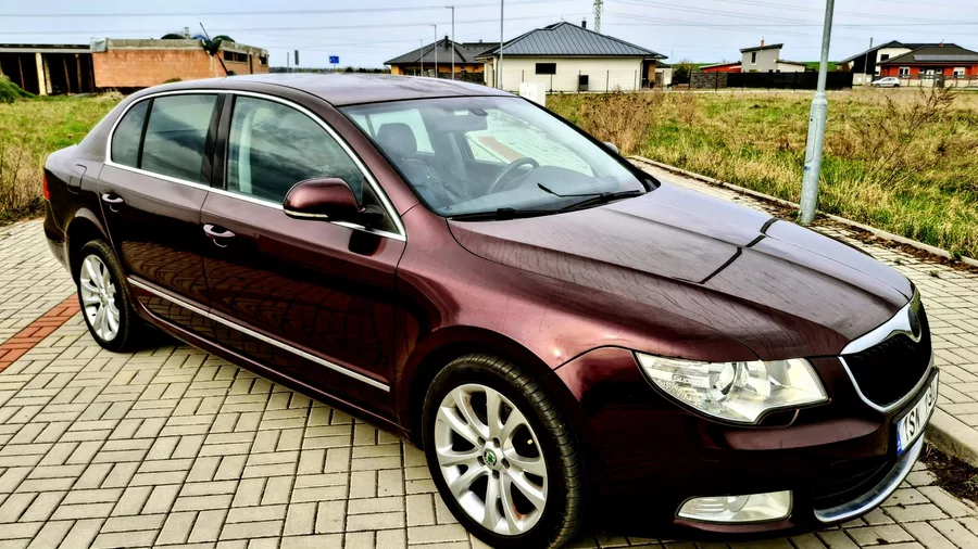 Škoda Superb 2.0 TDI 125 kw - foto 8