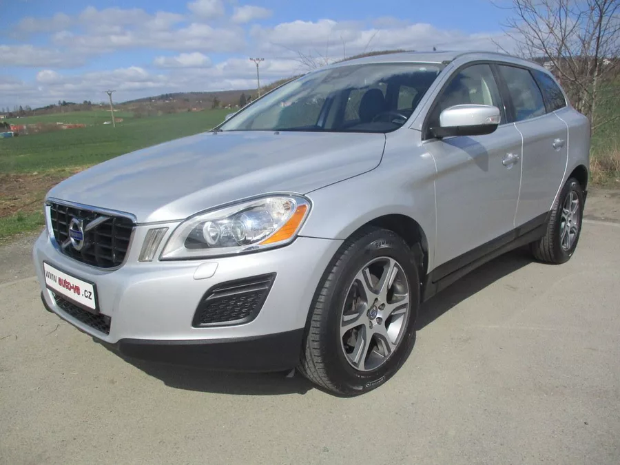 Volvo XC60 2.4 D5*AWD*NAVI*198 tkm*SUMMUM