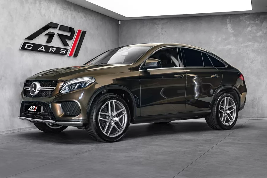 Mercedes-Benz GLE panorama, asistenty