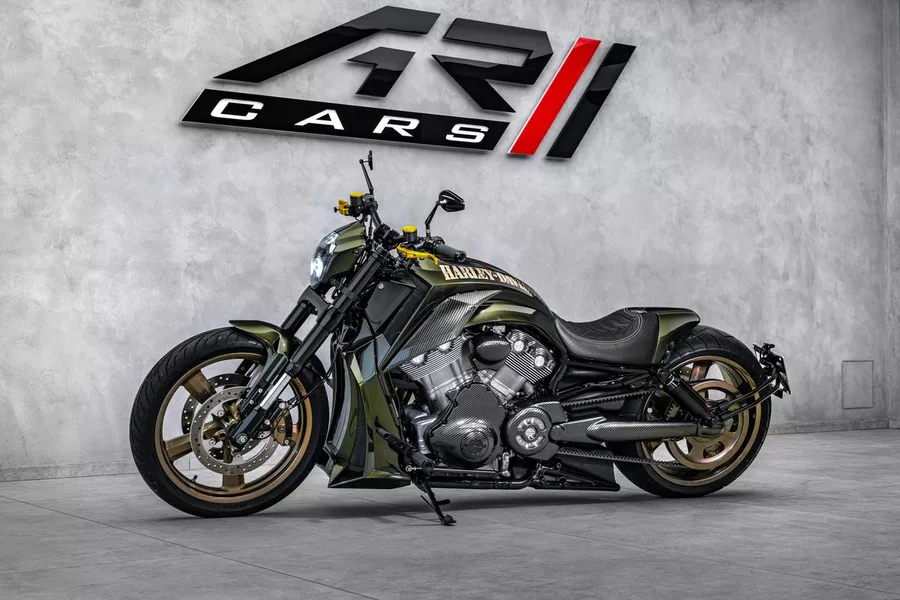 Harley-Davidson Custom, Akrapovič