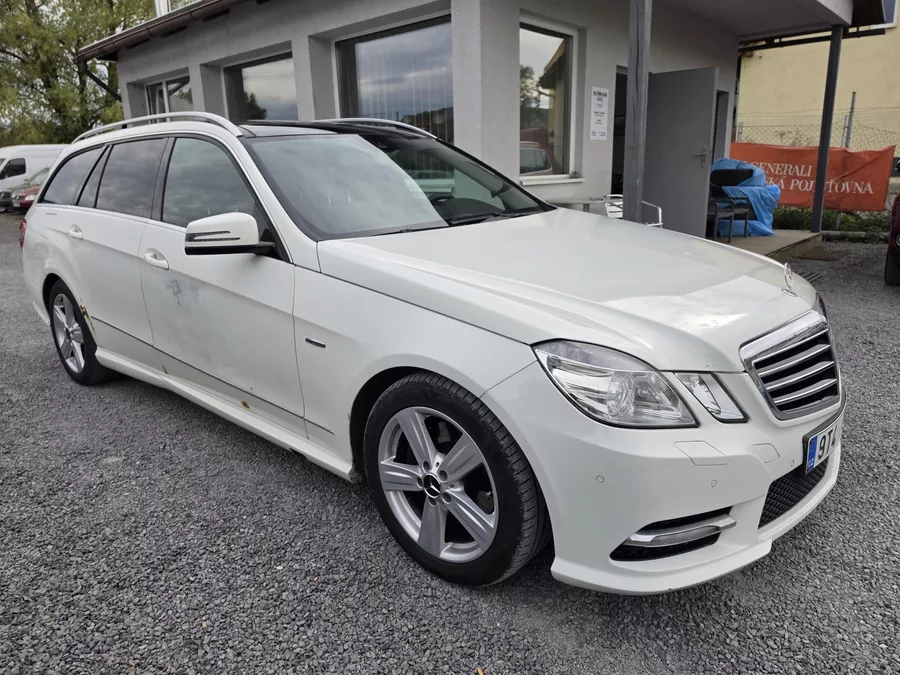 Mercedes-Benz Třídy E 300CDI V6 Avantgarde TZ