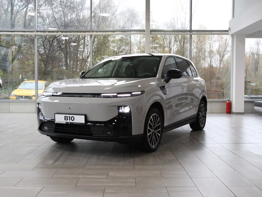 Leapmotor B10 LIFE HYBRID EV