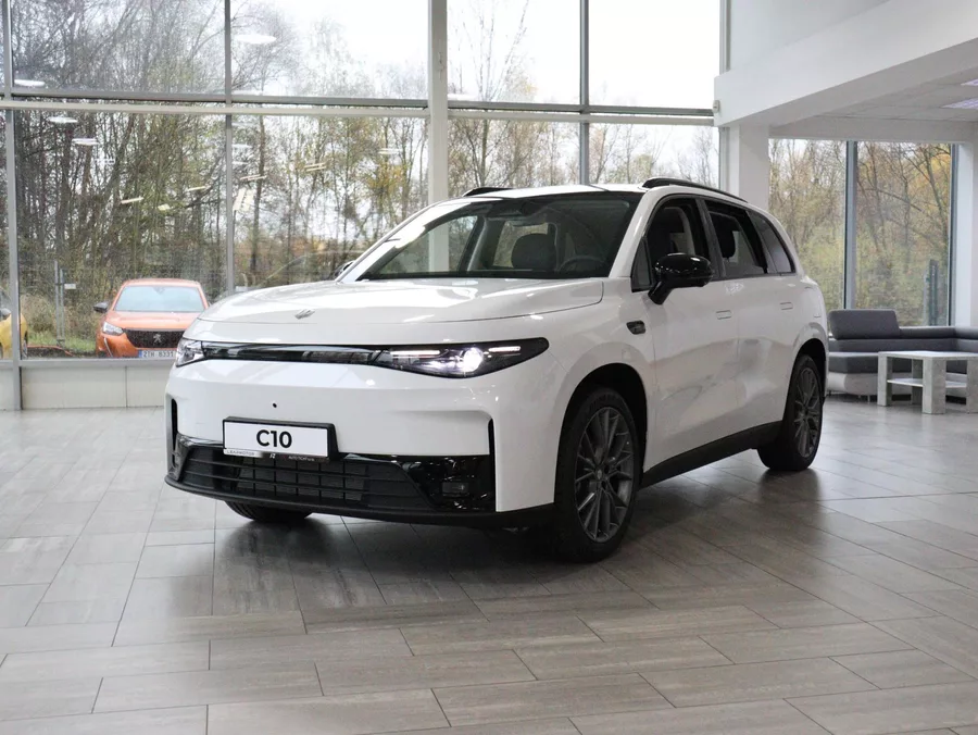 Leapmotor C10 REEV Design Hybrid EV