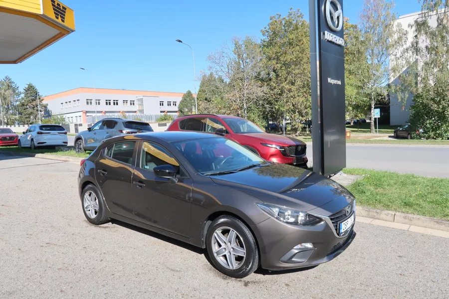 Mazda 3 HB 1,5 G100, 2 sady kol, ČR