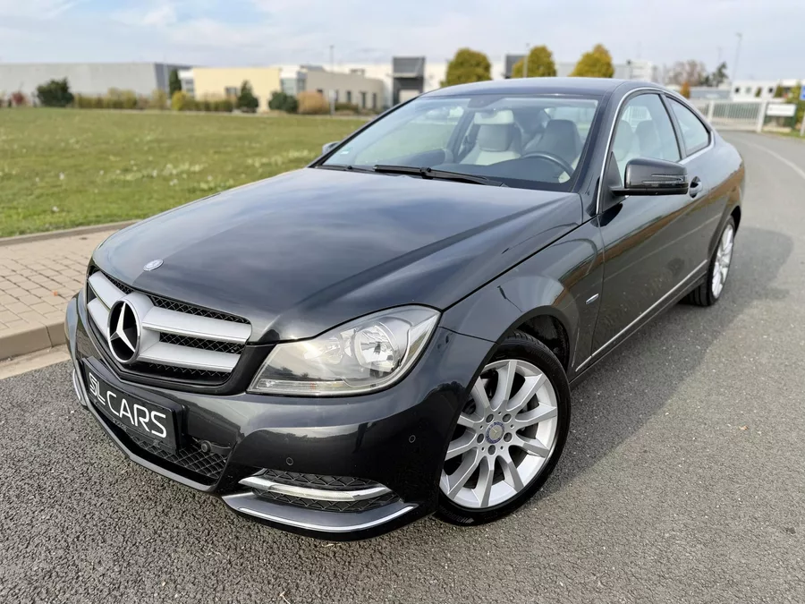 Mercedes-Benz Třídy C 180 CGI NAVI MANUAL SERVISKA