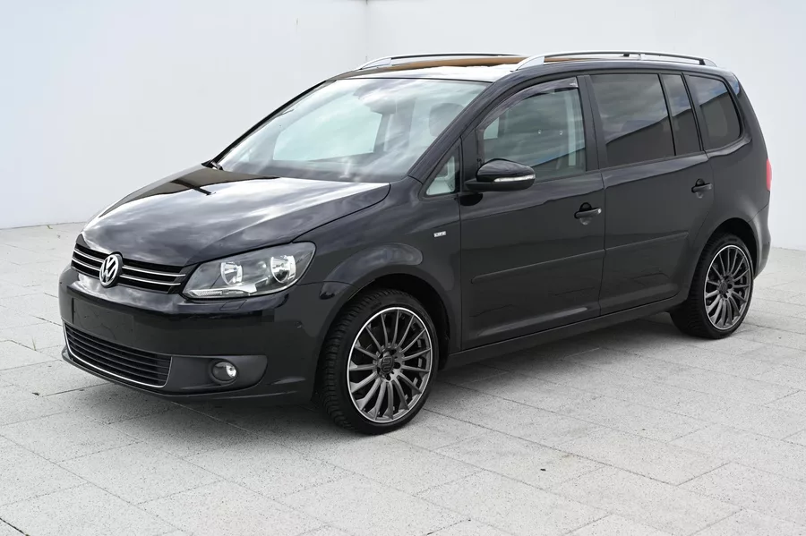 Volkswagen Touran 2.0TDI 103KW Life 10/2013