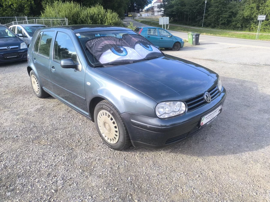Volkswagen Golf GT-TDI66KW,PĚKNÝ,SERVISKA,1MAJ