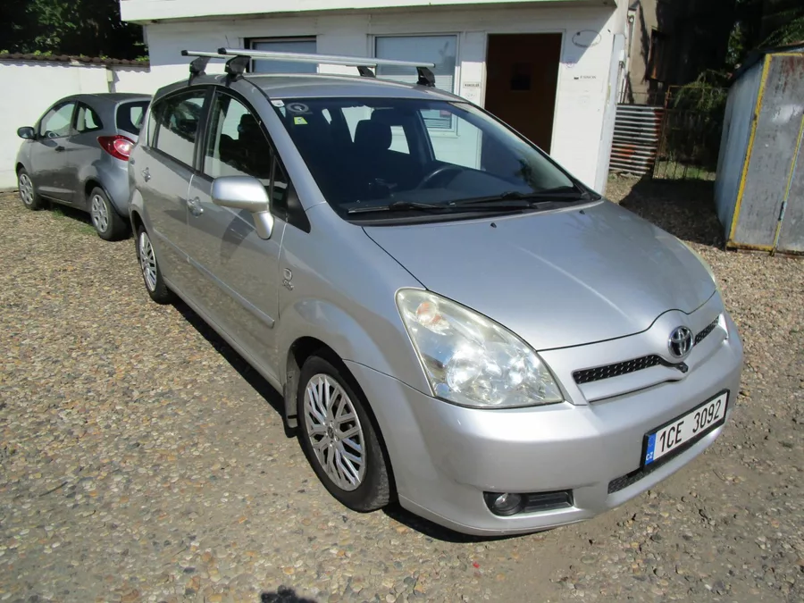 Toyota Corolla Verso 2,0D-85KW