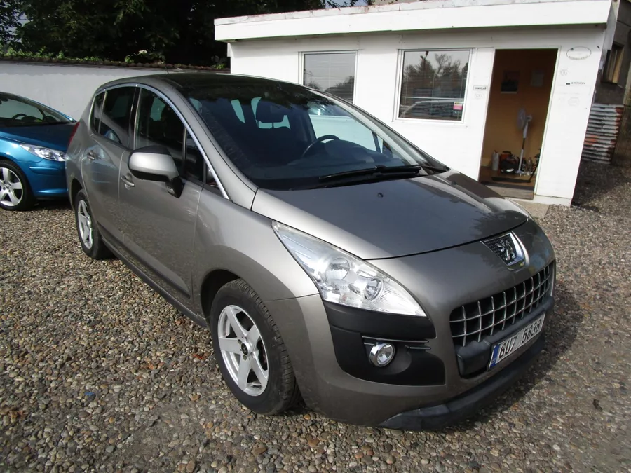 Peugeot 3008 1,6-115KW-NOVÉ KOTOUČE+BATERIE