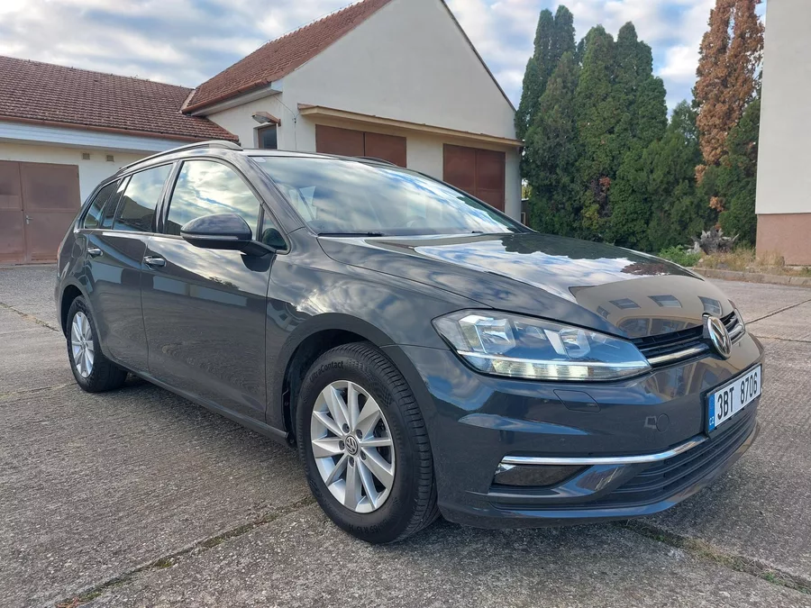 Volkswagen Golf 1,6 TDi 85kw Comfortline ACC