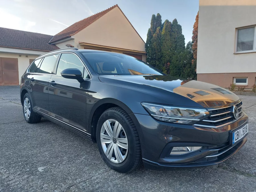 Volkswagen Passat 2,0 TDi 110kw Business ČR