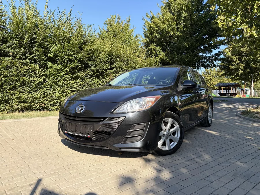 Mazda 3 1.6 Center-Line