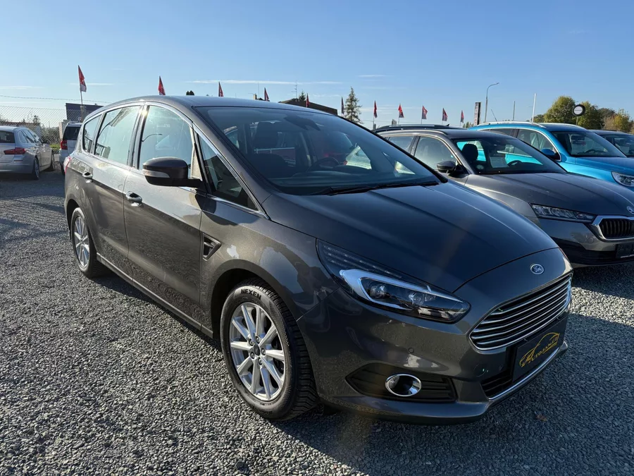 Ford S-MAX 2.0 TDCI TITANIUM 7 MÍST 4X4