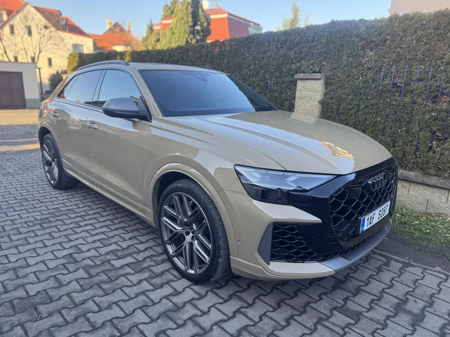 Audi RS Q8 PERFORMANCE 640PS -ČR-FULL-TOP