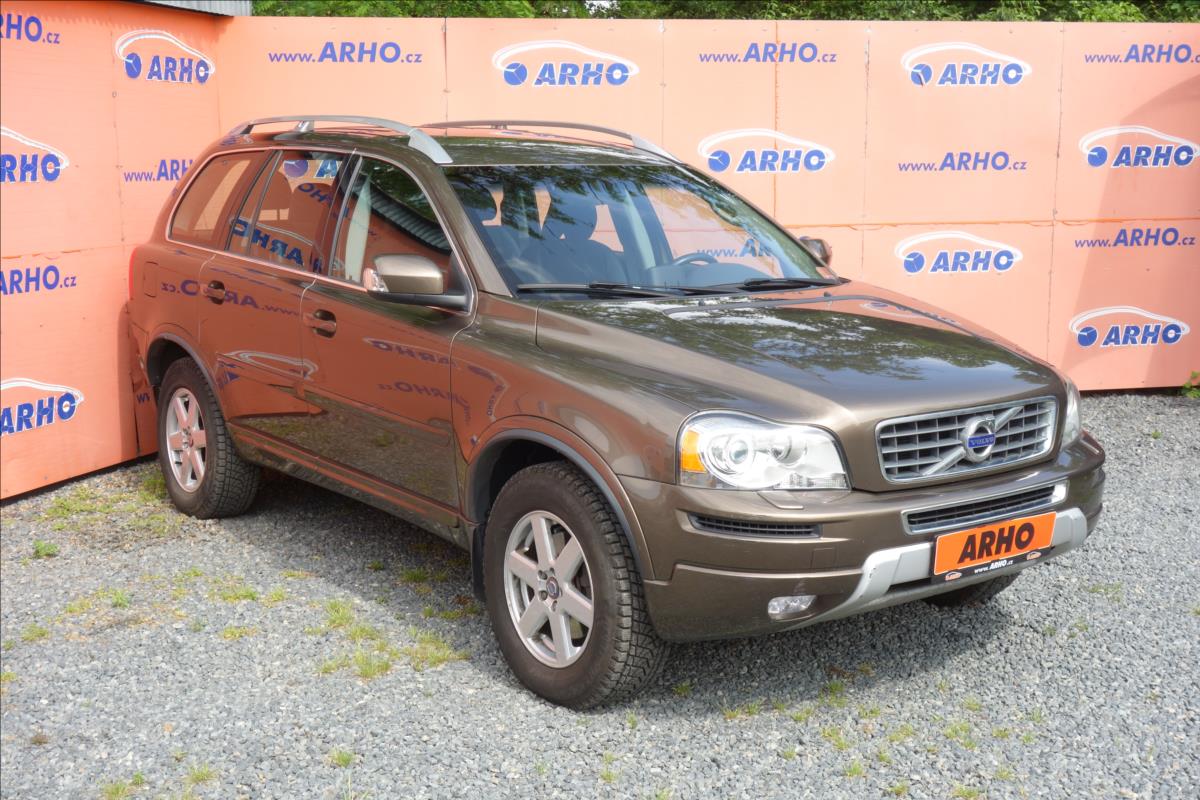 Volvo XC90 2,4 D5,ČR,1 MAJ.,7 MÍST,AWD.