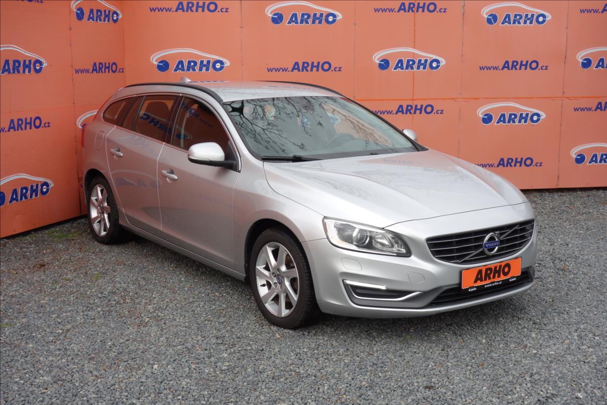 Volvo V60 2,0 D4 133KW,SERV.KN.,MOMENTUM
