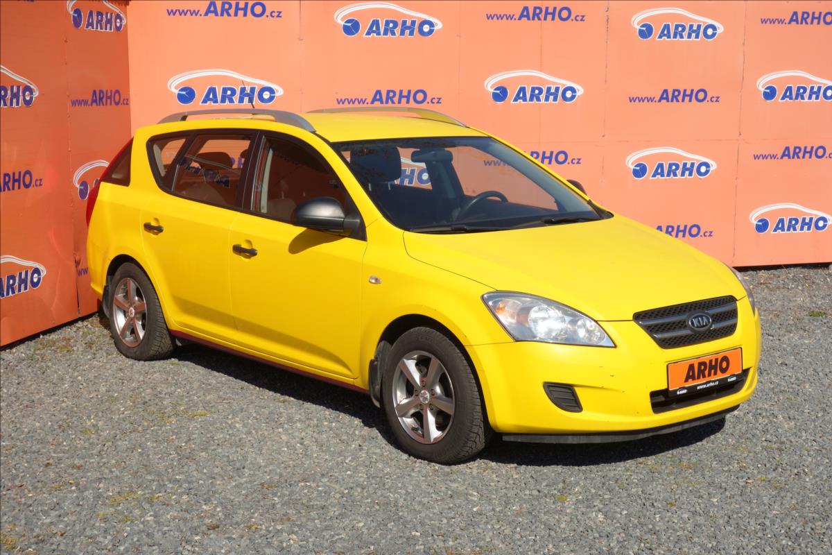 Kia Ceed 1,4 i,ČR,1 MAJ.,KLIMATIZACE.