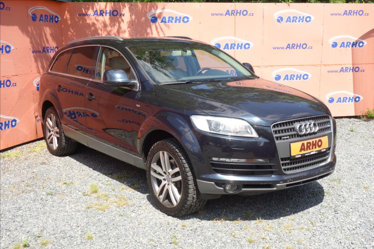 Audi Q7 4,2 i V8 257KW, ČR, QUATTRO.