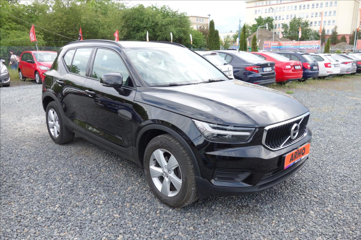 Volvo XC40 2,0 D3 110KW, MANUAL, FWD.