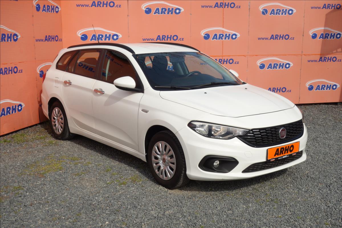 Fiat Tipo 1,4 i, ČR, 1 MAJ., SERVIS. KN.