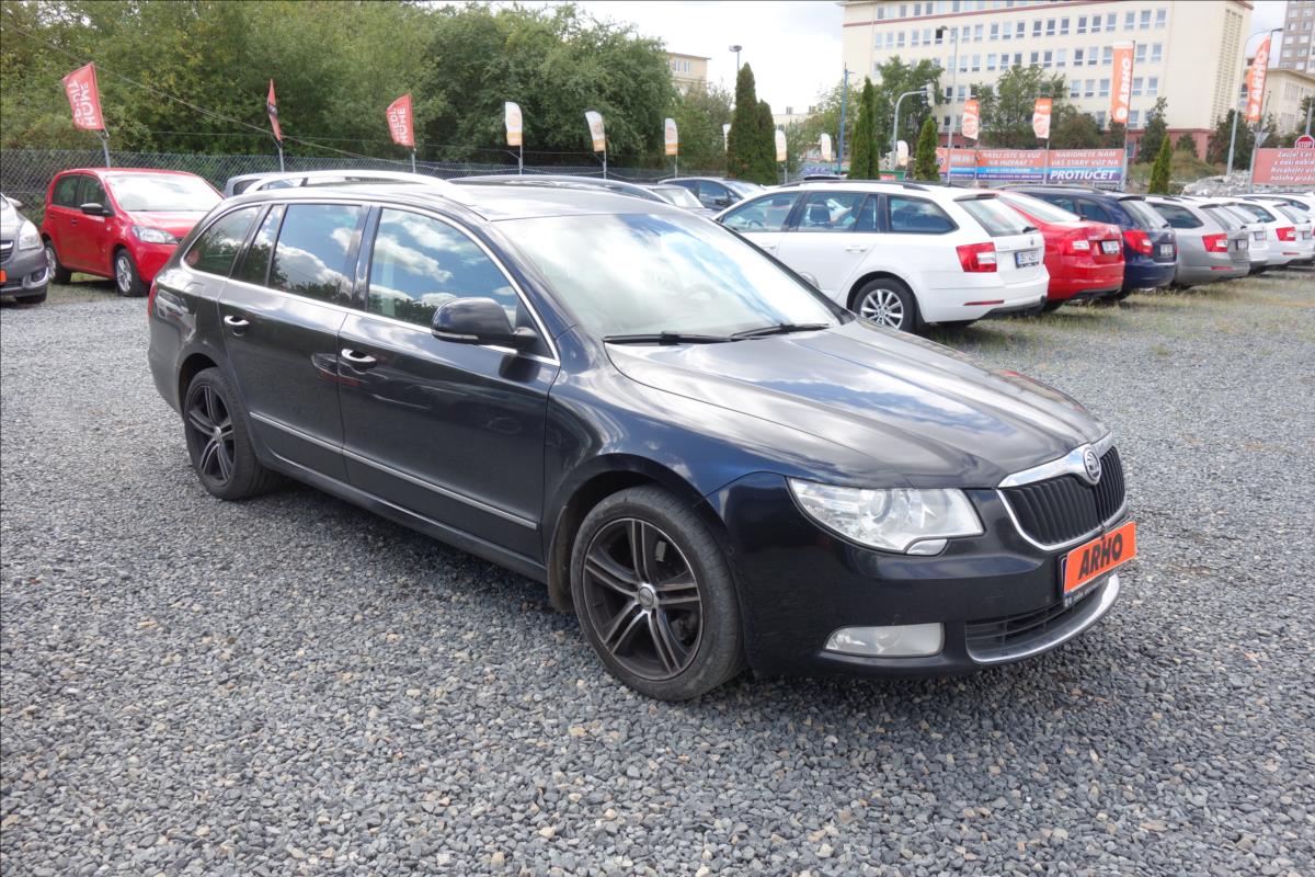 Škoda Superb 2,0 TDi 125KW, DSG, ELEGANCE.