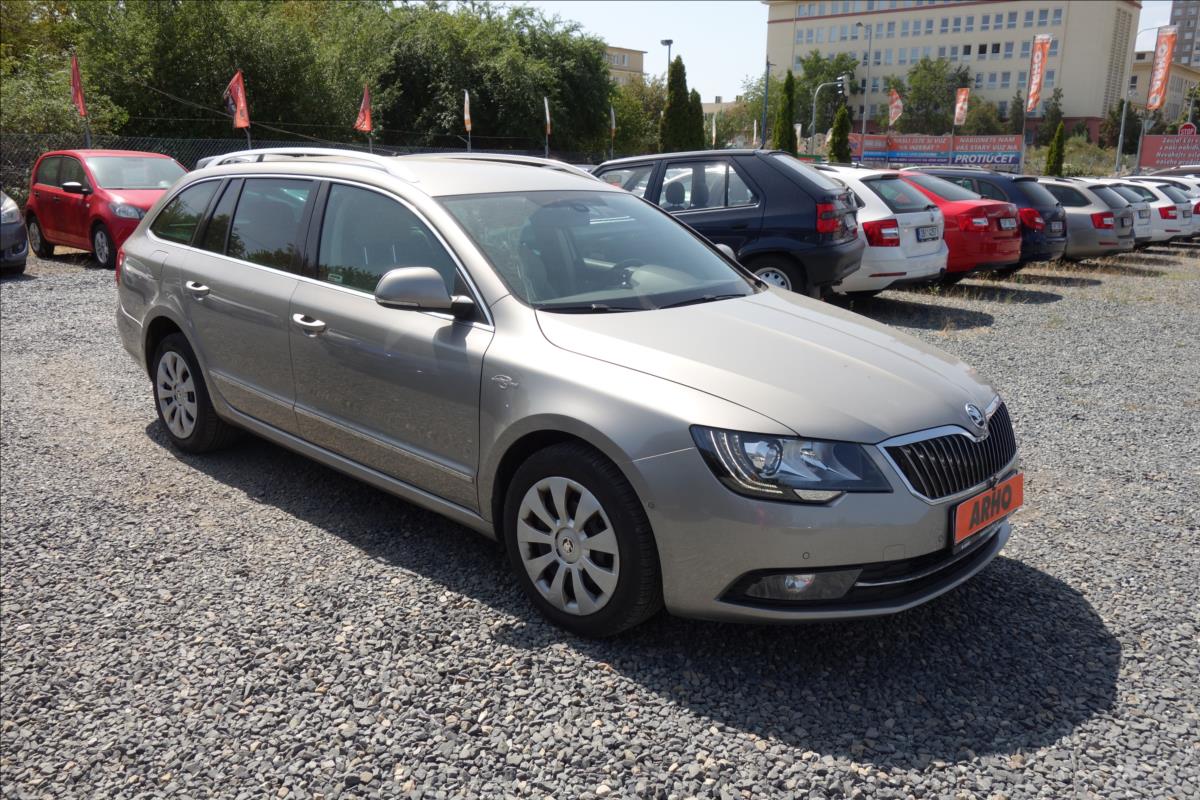 Škoda Superb 2,0 TDi 125KW, ČR, L&K, 4x4.