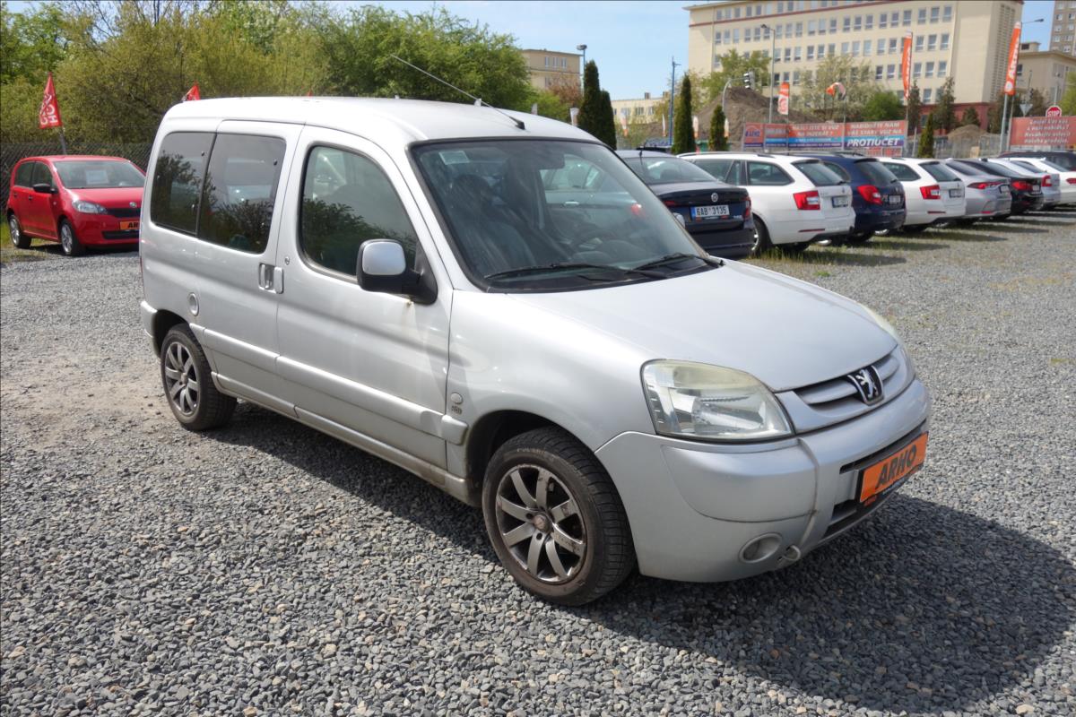 Peugeot Partner 2,0 HDi 66KW, ČR, 5 MÍST.